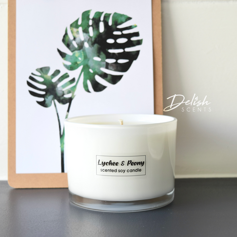 White Gloss Short Round Candle